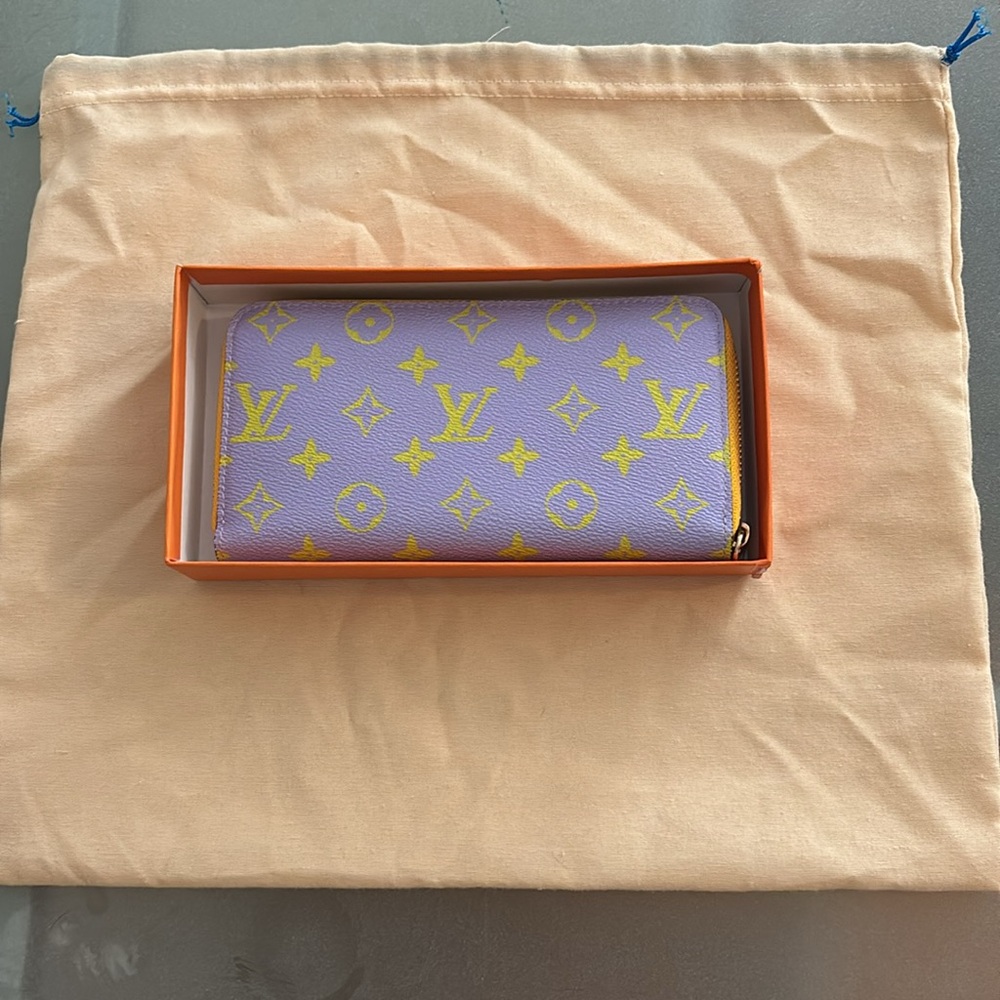 Borsa a spalla Louis Vuitton Pink and Yellow Key Card Holder - Picture 2 of 4